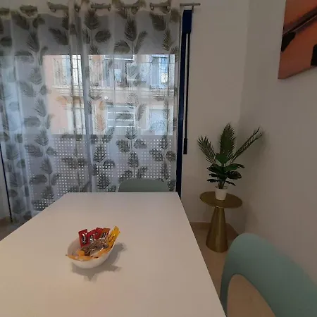 Апартаменты Center Playa Poniente *