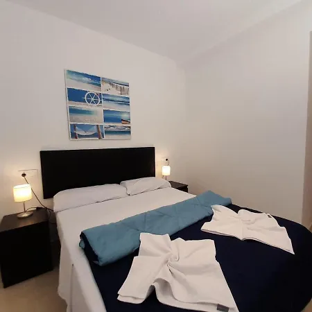 Center Playa Poniente Бенидорм