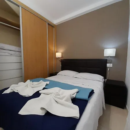 Center Playa Poniente Апартаменты