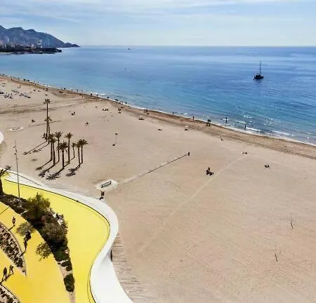 Апартаменты Center Playa Poniente *