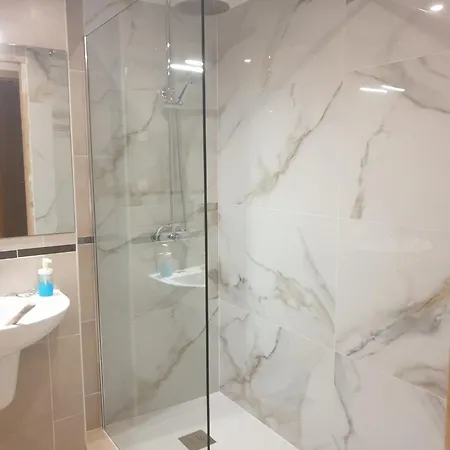 Center Playa Poniente Apartamento *