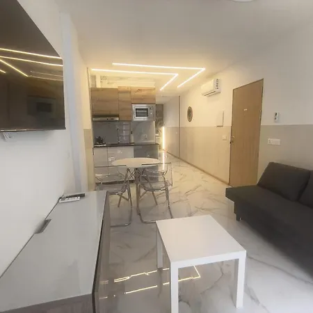 Center Playa Poniente 아파트 베니돔