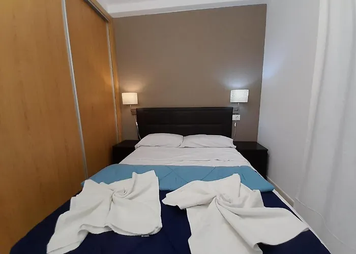 Center Playa Poniente דירה