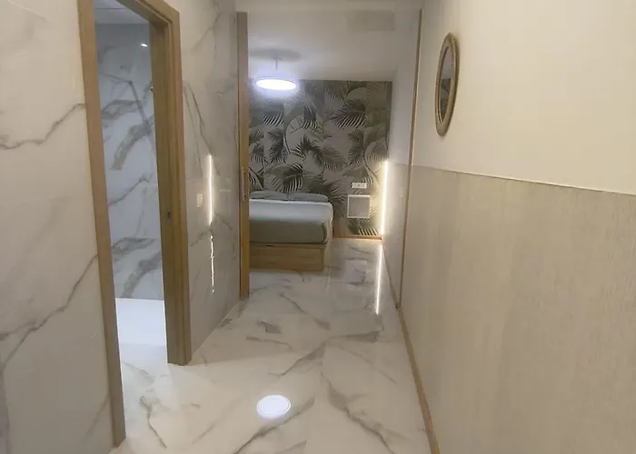 Center Playa Poniente דירה *