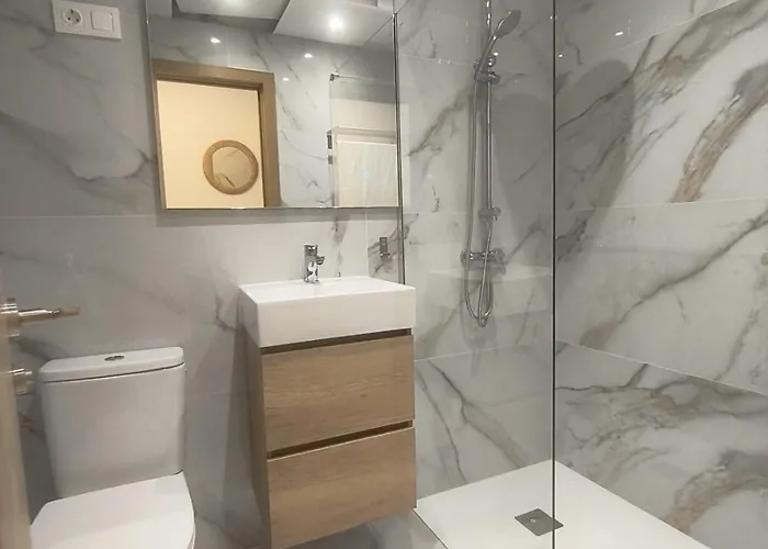 Center Playa Poniente דירה *